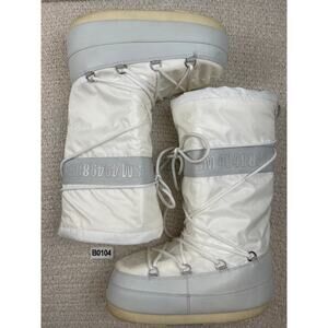Steve Madden White and Gray Winter Moon Boots style
